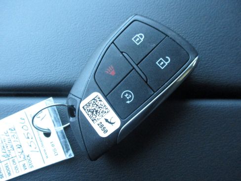 Used 2025 Buick Envision Preferred image 40