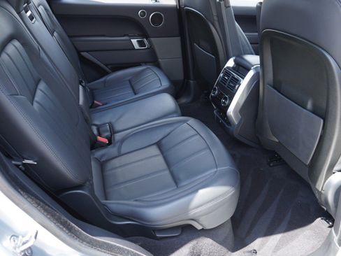 Used 2018 Land Rover Range Rover Sport HSE AWD/4WD image 30