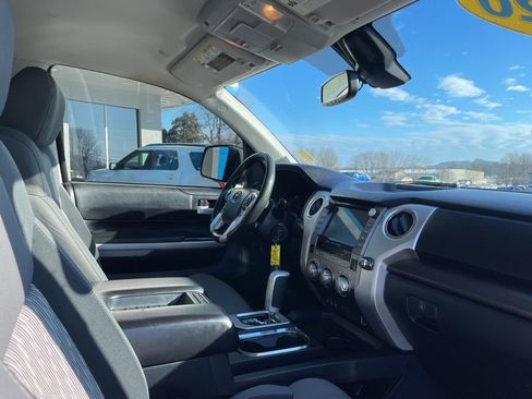 Used 2020 Toyota Tundra SR5 w/ SR5 Upgrade Package image 29