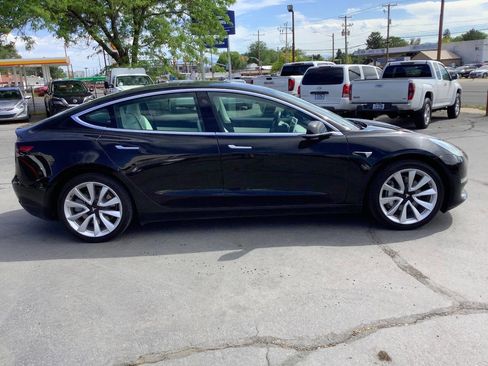 Used 2019 Tesla Model 3 Standard Range Plus RWD image 10