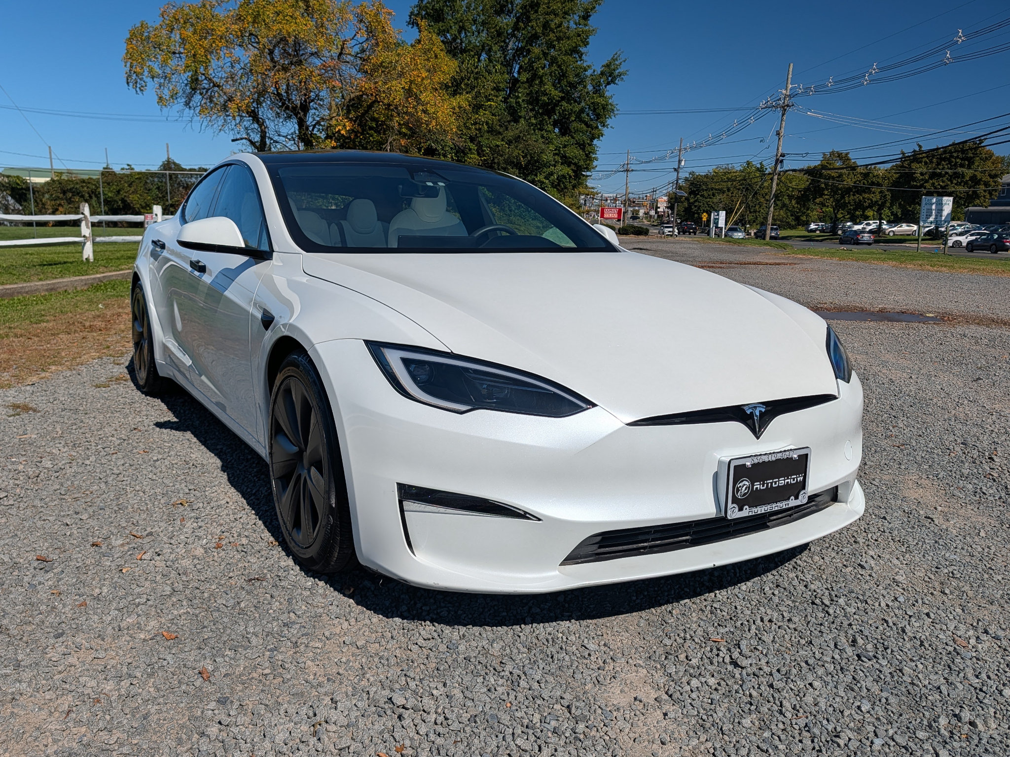 Used 2023 Tesla Model S Standard Range AWD/4WD image 3