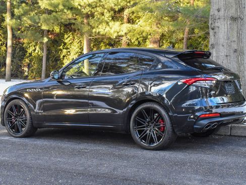 Used 2021 Maserati Levante S GranSport image 7