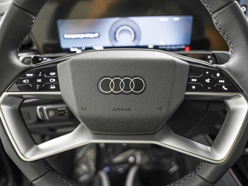 New 2026 Audi Q3 quattro 2.0T image 12