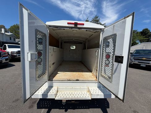 Used 2016 Ford E-350 and Econoline 350 Super Duty w/ Power Windows & Locks Group RWD image 20