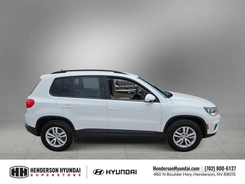 Used 2017 Volkswagen Tiguan S FWD image 9