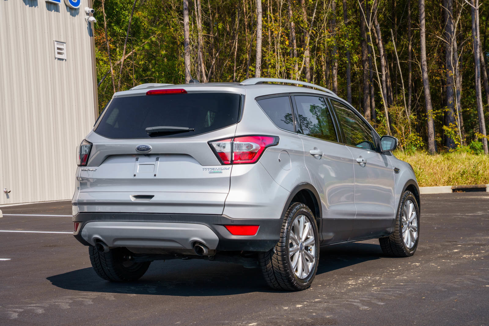 Used 2017 Ford Escape Titanium FWD image 7