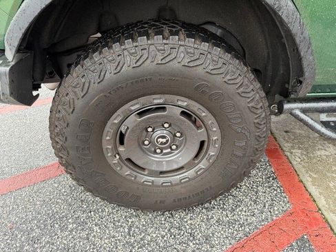 Certified 2024 Ford Bronco Badlands image 5