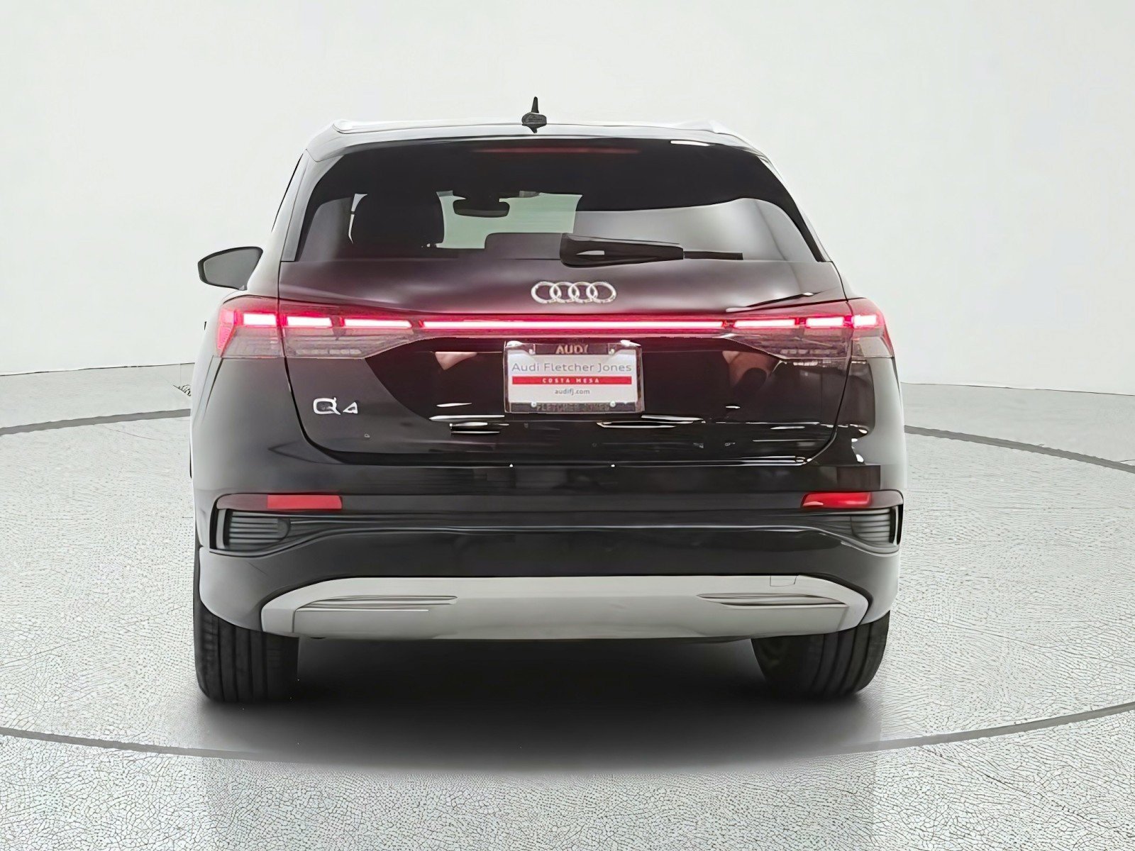 Used 2023 Audi Q4 e-tron Premium Plus w/ Premium Plus RWD image 6