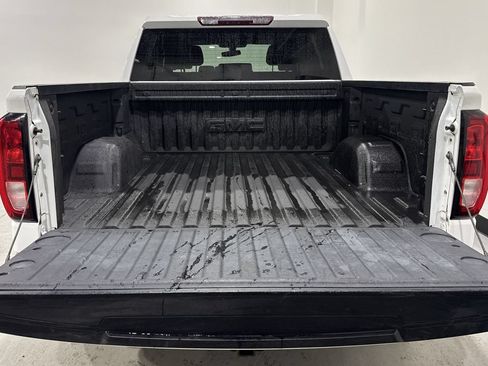 Used 2020 GMC Sierra 1500 4x4 Crew Cab w/ Sierra Value Package image 25