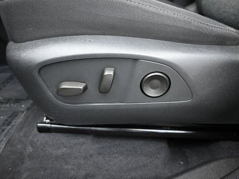 Used 2025 GMC Acadia Elevation image 10