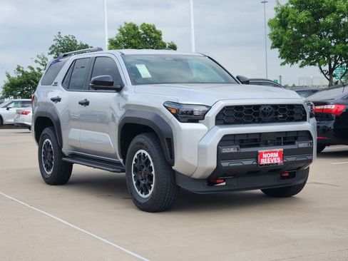 New 2026 Toyota 4Runner TRD Off-Road Premium AWD/4WD image 2