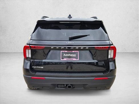 New 2026 Ford Explorer Active image 8