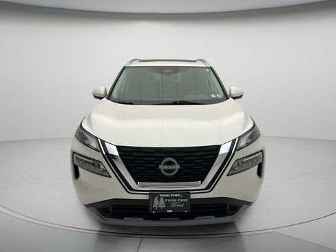 Used 2023 Nissan Rogue SL w/ SL Premium Package AWD/4WD image 2