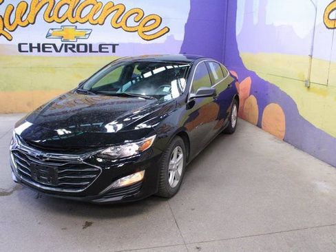 Used 2022 Chevrolet Malibu LS image 4