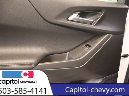 Used 2025 Chevrolet Equinox LT w/ Convenience Package II AWD/4WD image 32