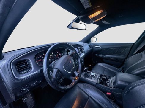 Used 2022 Dodge Charger SXT w/ Plus Group AWD/4WD image 9