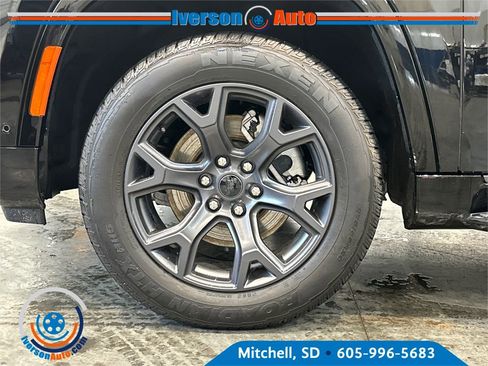 New 2026 Jeep Grand Wagoneer Limited image 12