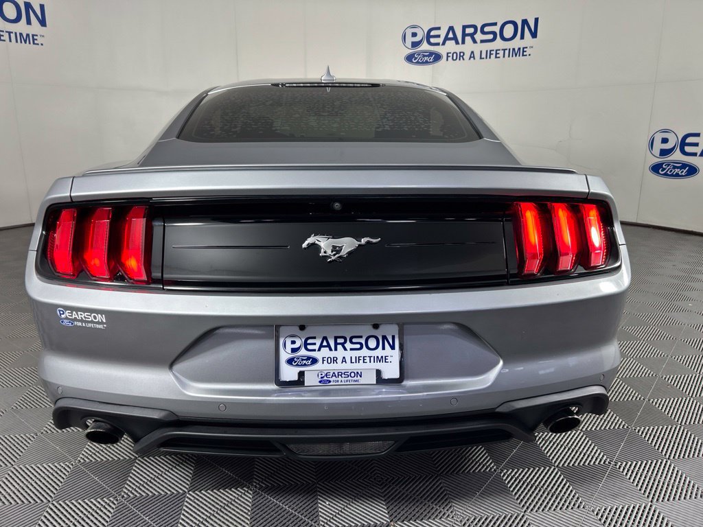 Used 2021 Ford Mustang Premium RWD image 6
