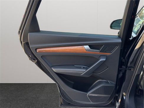 Used 2023 Audi Q5 2.0T Premium Plus w/ Premium Plus Package image 43