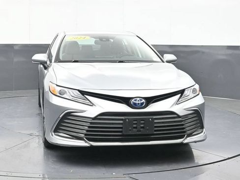 Used 2024 Toyota Camry XLE FWD image 20