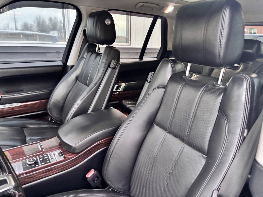 Used 2017 Land Rover Range Rover HSE AWD/4WD image 19