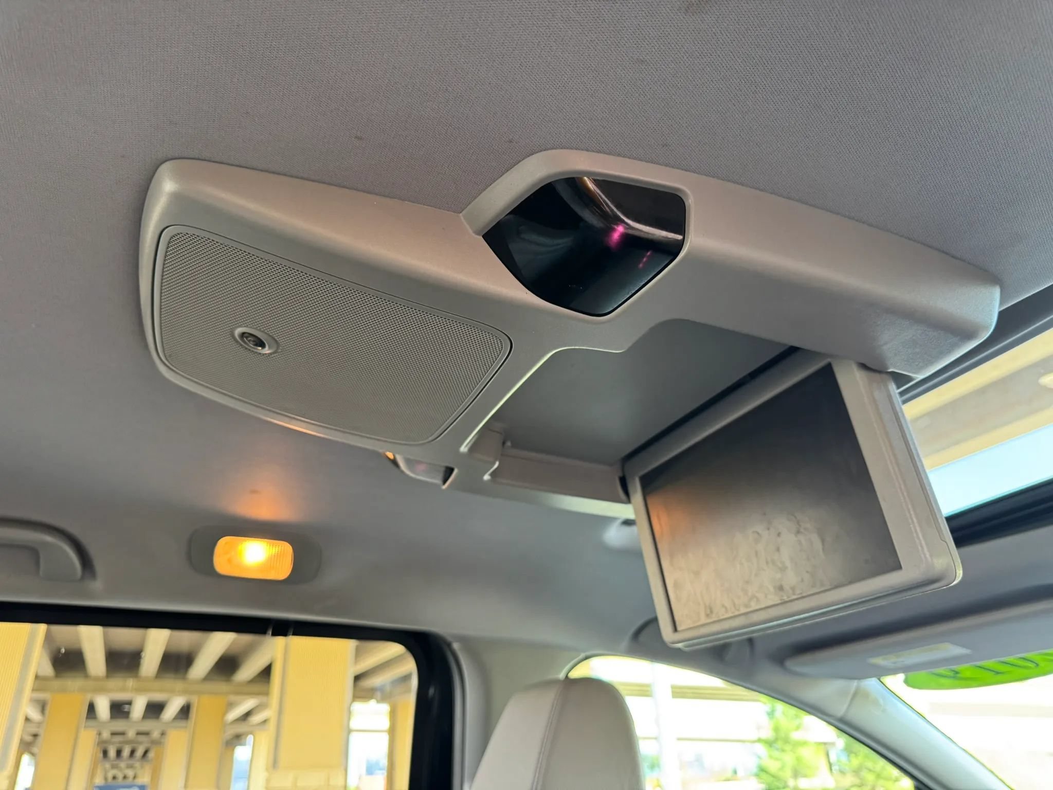 Used 2019 Honda Odyssey Elite image 25