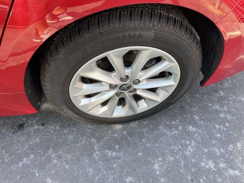 Used 2021 Toyota Corolla XLE image 13