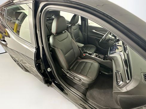 Used 2023 Chevrolet Bolt EUV Premier w/ Sun & Sound Package image 32