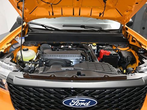 New 2026 Ford Maverick XLT w/ Black Appearance Package AWD/4WD image 26