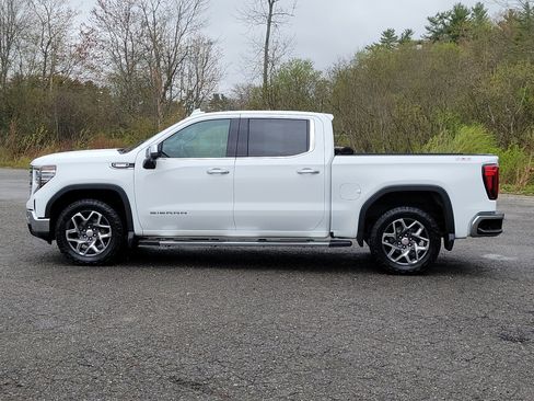 Used 2023 GMC Sierra 1500 SLT w/ SLT Premium Plus Package AWD/4WD image 8