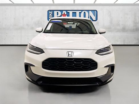 New 2026 Honda HR-V LX image 2