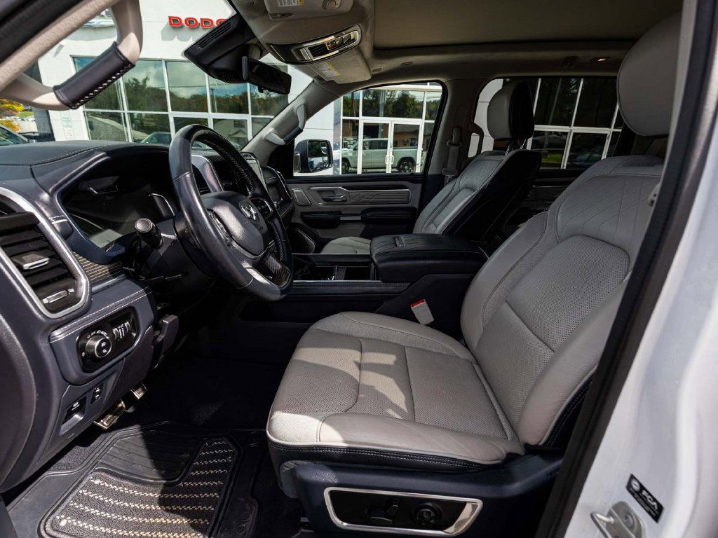 Used 2024 RAM 1500 Limited AWD/4WD image 25