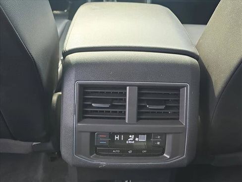 Used 2018 Volkswagen Atlas SE image 17