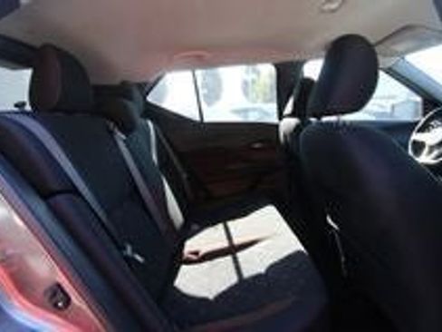 Used 2020 Nissan Kicks SR image 23