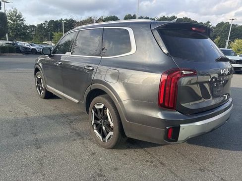 Certified 2024 Kia Telluride S w/ S Sunroof Package FWD image 7