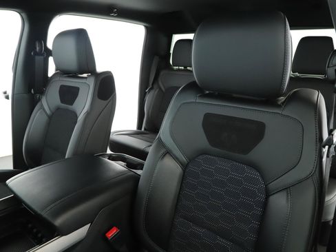 Used 2023 RAM 1500 Big Horn AWD/4WD image 4