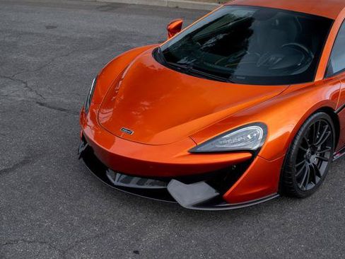 Used 2016 McLaren 570S Coupe RWD image 4