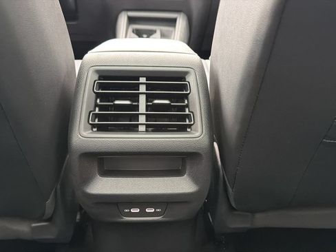 New 2026 Volkswagen Tiguan SE R-Line FWD image 27