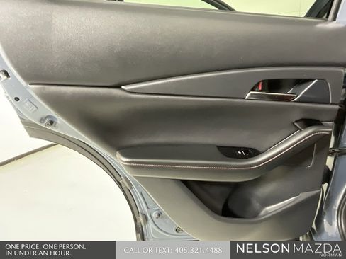 Used 2024 MAZDA CX-30 AWD 2.5 S w/ Preferred Package image 22