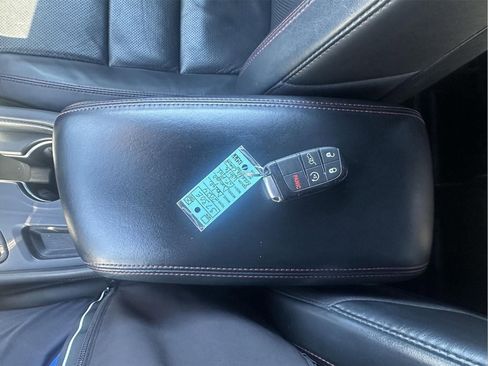 Used 2024 Dodge Durango GT image 23