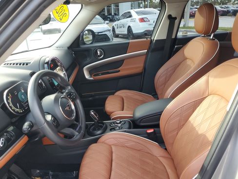 Used 2023 MINI Cooper Countryman S w/ Signature Upholstery Package image 16