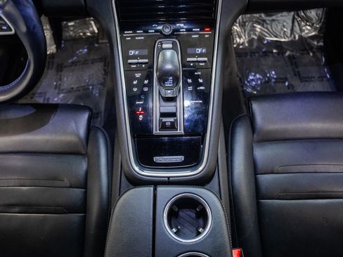 Used 2018 Porsche Panamera 4 w/ Premium Package Plus image 31