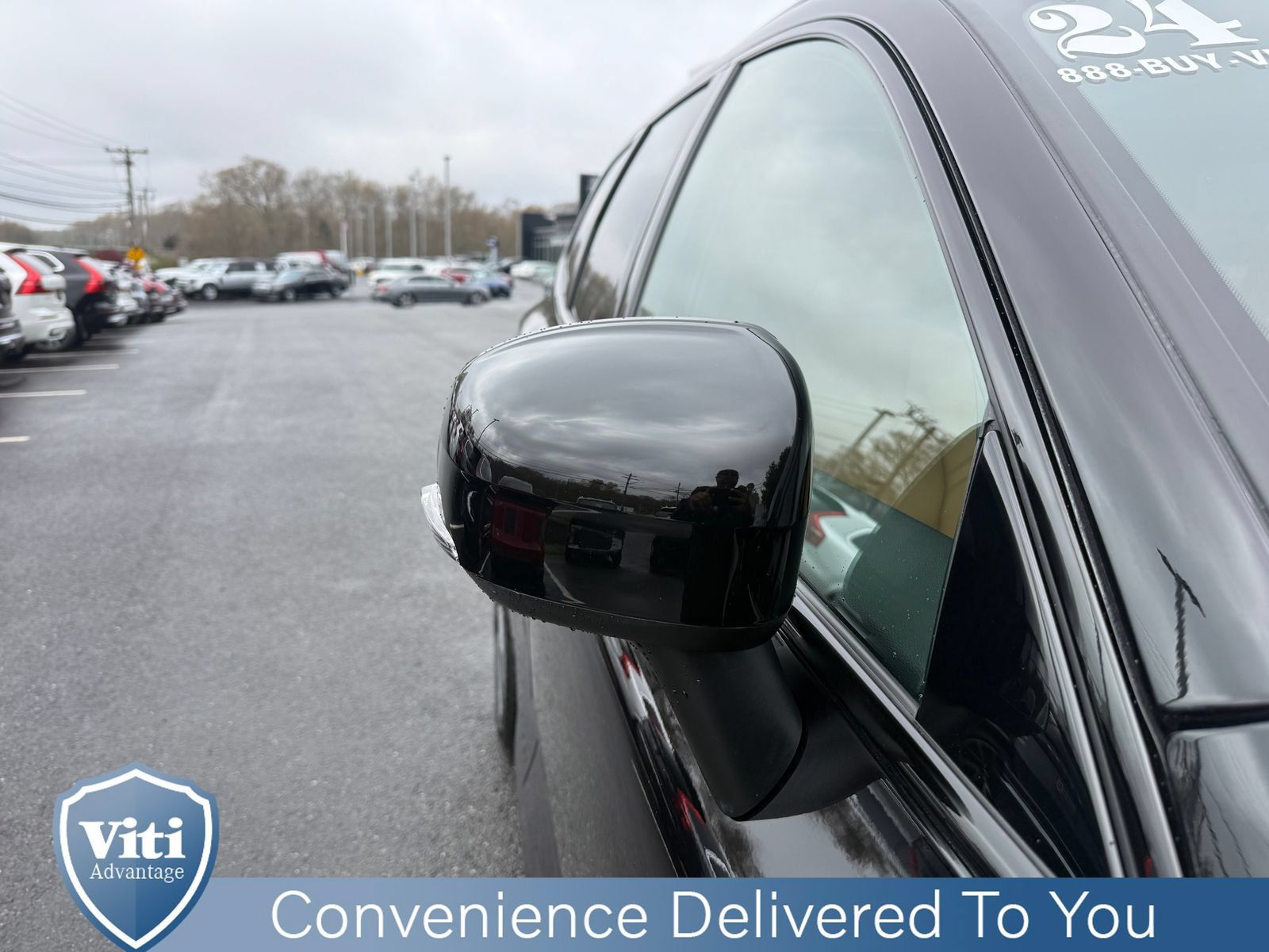 Certified 2024 Volvo XC60 T8 Ultimate AWD/4WD image 10
