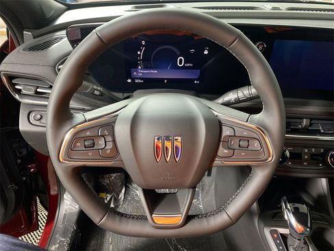 Used 2025 Buick Envista Preferred w/ Convenience I Package image 14