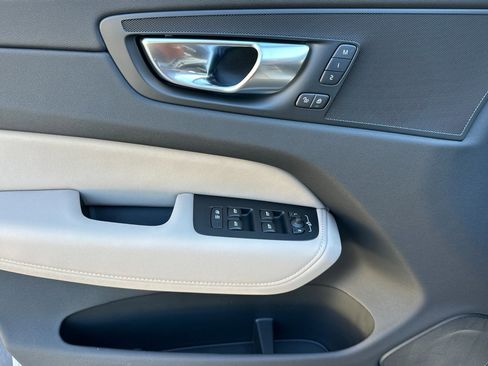 New 2026 Volvo XC60 B5 Plus w/ Climate Package image 9