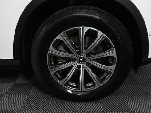 Used 2026 Mercedes-Benz GLC 300 4MATIC image 36