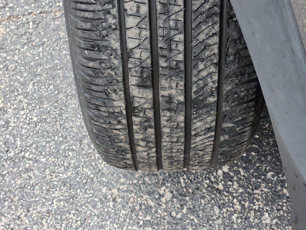 Used 2023 Ford Explorer Limited RWD image 11
