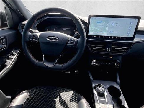 Used 2024 Ford Escape ST-Line w/ Tech Pack #1 FWD image 7