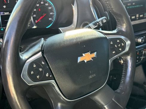 Used 2019 Chevrolet Traverse Premier w/ Driver Confidence II Package FWD image 30