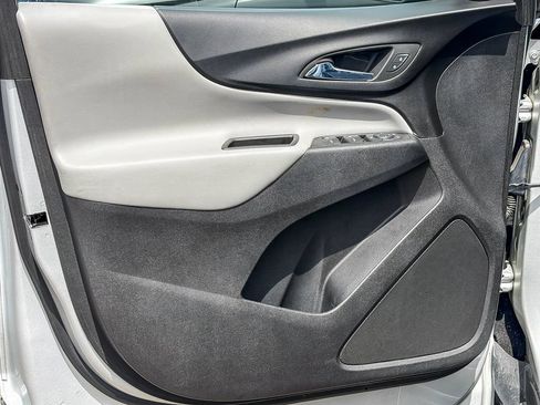 Used 2022 Chevrolet Equinox LS w/ LS Convenience Package FWD image 42